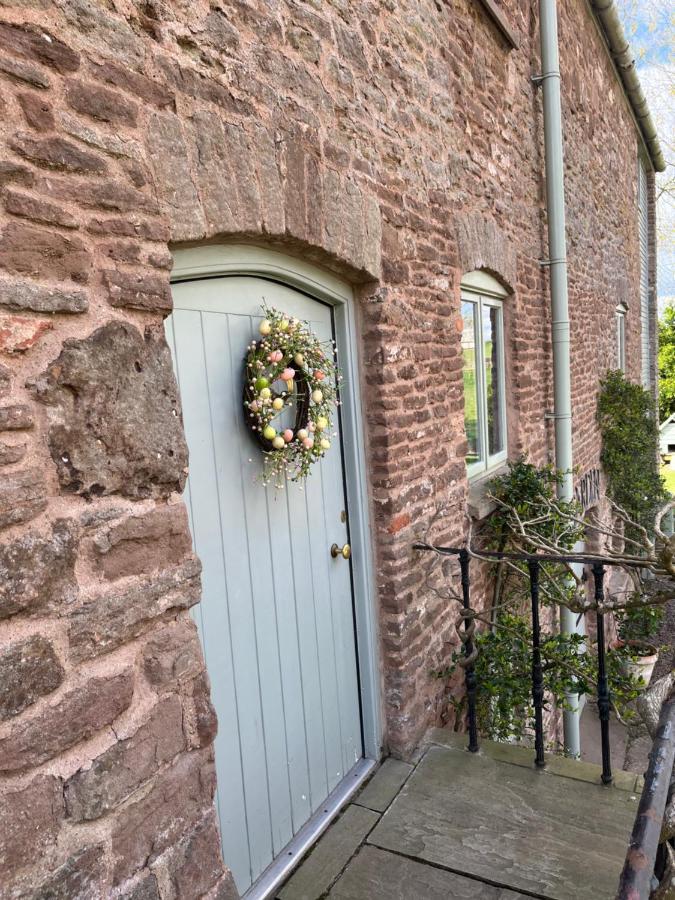 Beautiful Old Water Mill In Rural Herefordshire Exterior foto